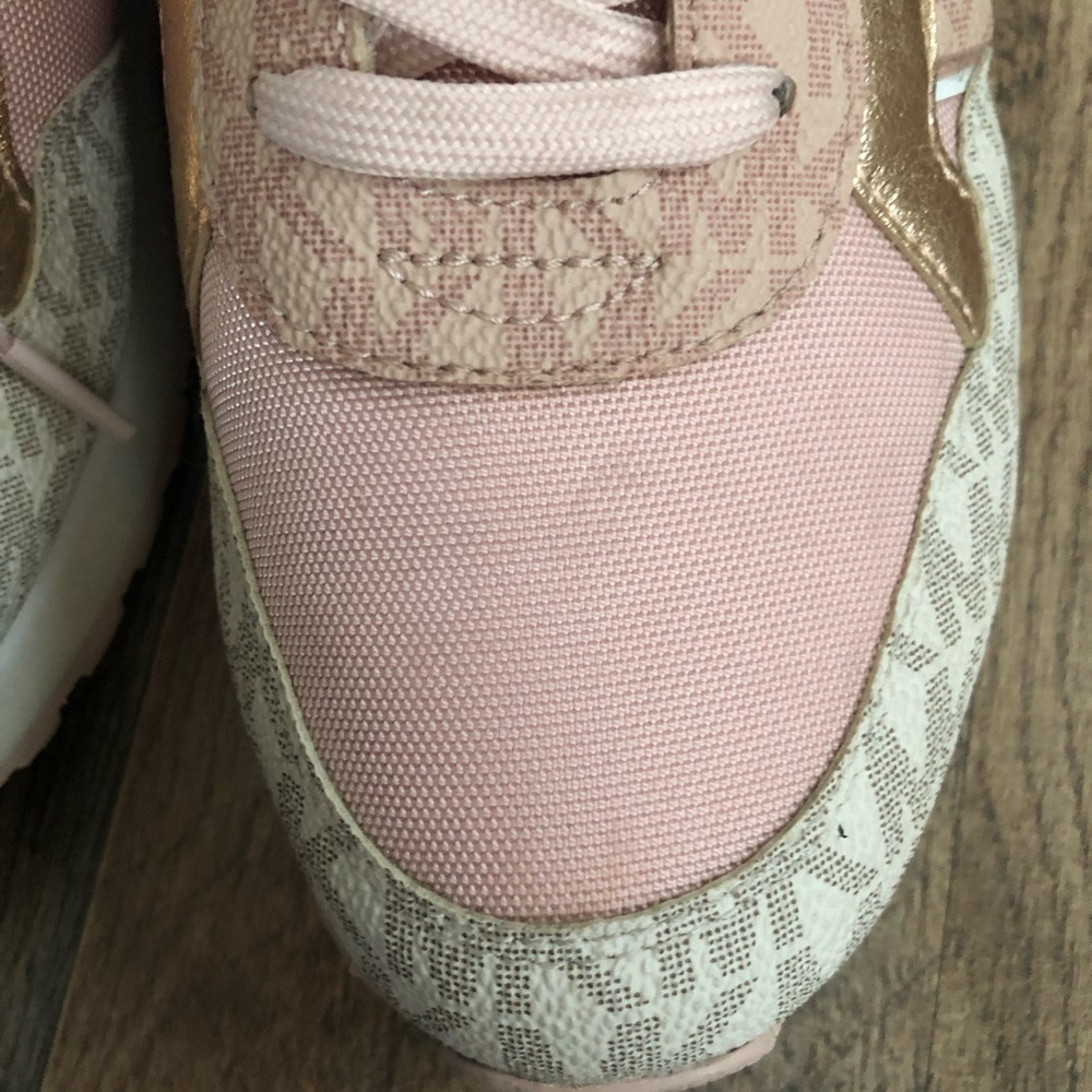 Michael Kors Pink and Gold Maddy Two-tone Logo Women's Sneakers Size 7M - Picture 9 of 9